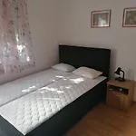 아파트 Studio *